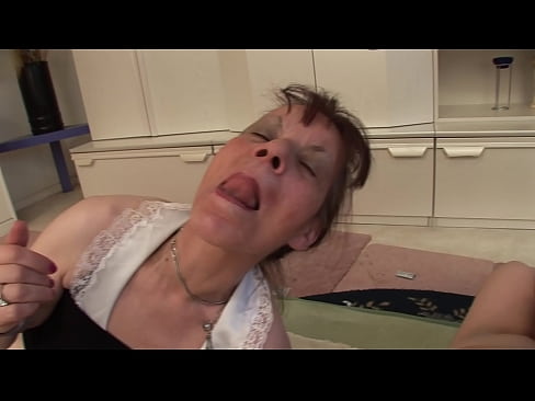 ❤️ Две баби и еден дедо имаат тројка ️❌ Руско порно на mk.redporn-tv.ru ❤